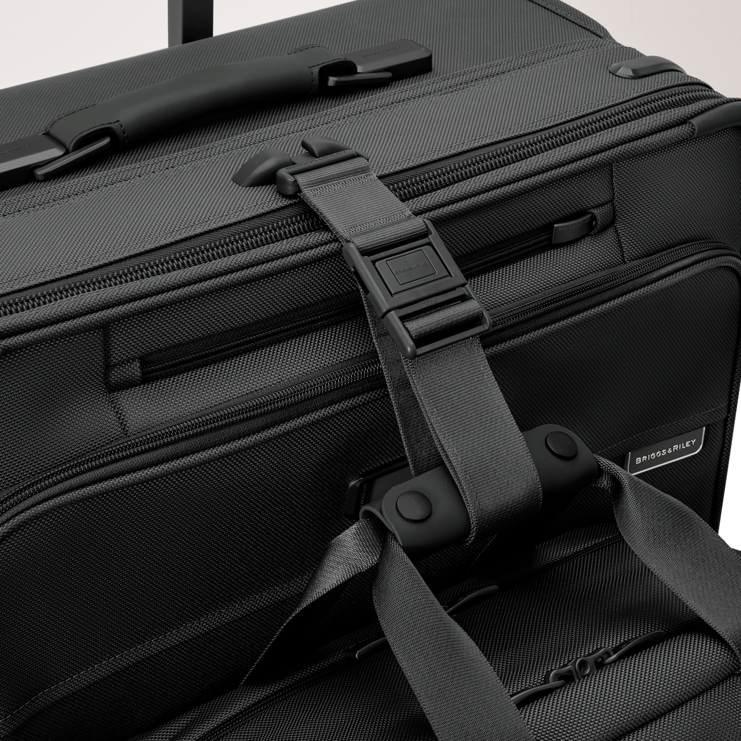 Essential 22" 2-Wheel Expandable Carry-On - Image 58